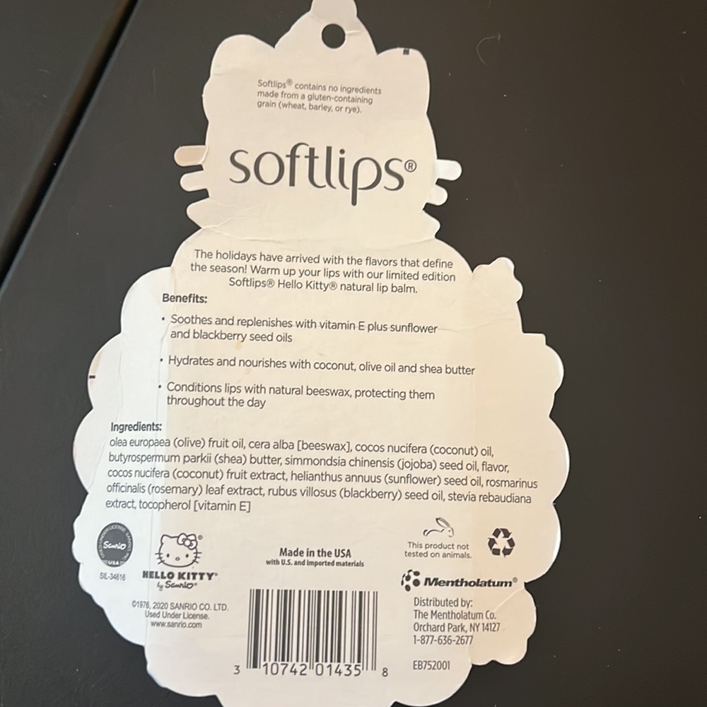 Hello Kitty Softlips triple holiday pack - Picture 3 of 3